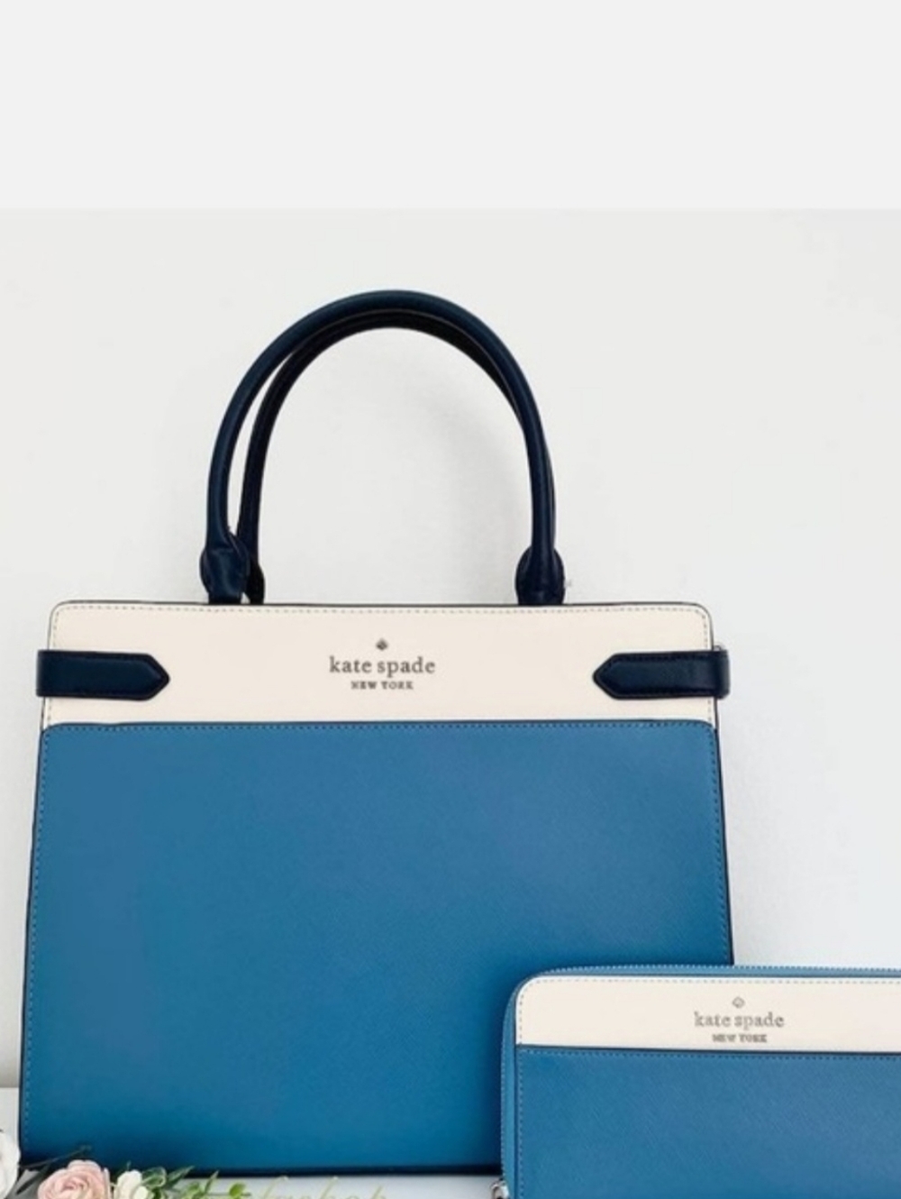 🏷TODAY ONLY🏷LIKE NEW💙🤍Kate Spade Bag And Wallet Set🤍💙